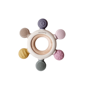 Mordedor dental de silicona rosa multicolor con anillo de madera de haya