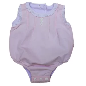 Enterizo plisado de color rosa con volantes blancos para bebé de Chocolat Baby
